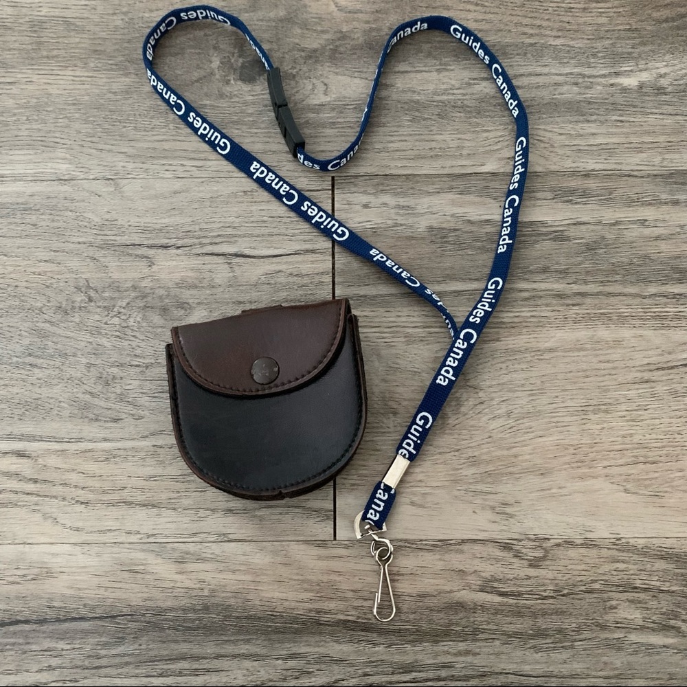 Girl Guides of Canada lanyard and Brown Coin Pouch set Guiding Brownies